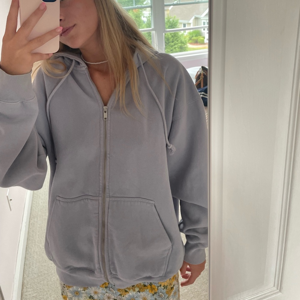Brandy Melville oversized sweatshirt